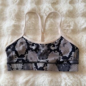 Lululemon Flow Y Bra Size 4